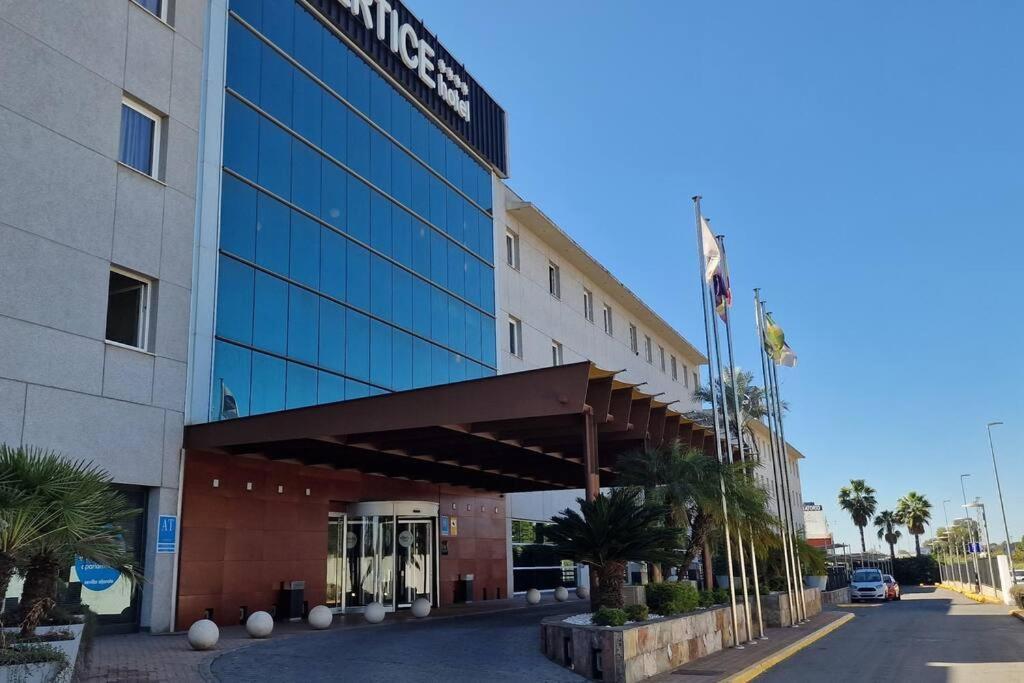Apartment With Free Parking And Pool Bormujos Εξωτερικό φωτογραφία