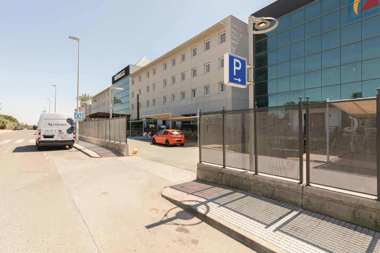 Apartment With Free Parking And Pool Bormujos Εξωτερικό φωτογραφία