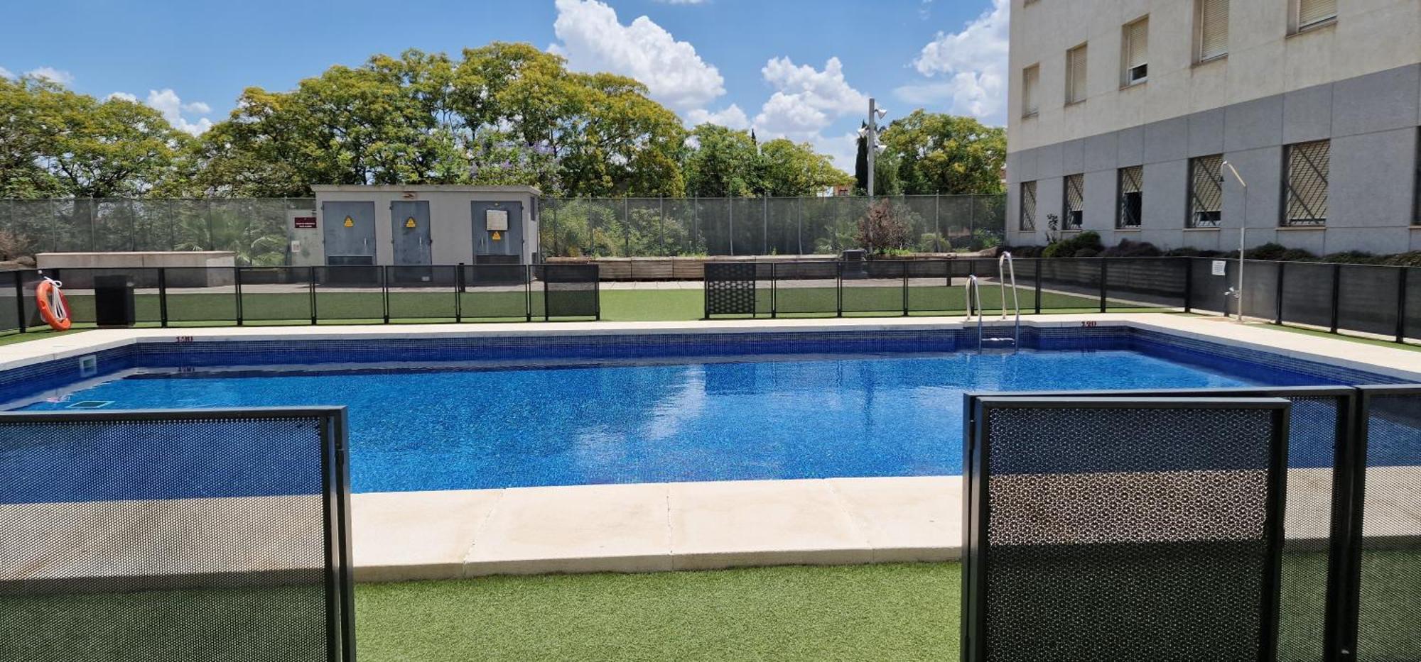 Apartment With Free Parking And Pool Bormujos Εξωτερικό φωτογραφία